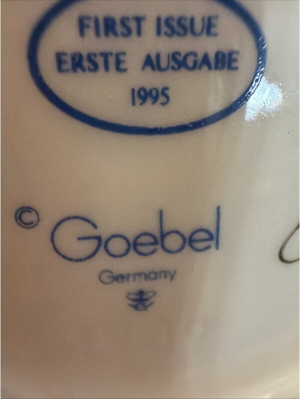 VTG Goebel Hummel Figurine Come Back Soon #054 First Issue 1995 W/ Box 4.5” - Picture 6 of 10